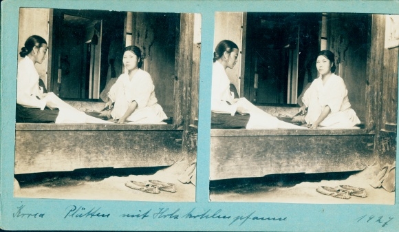 Stereo photo Korea, plates with charcoal pan, irons, 1927