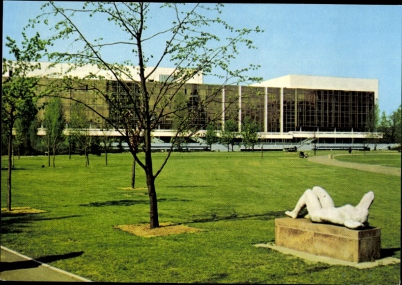 Postcard Berlin, Palace of the Republic, meadow, reclining statue