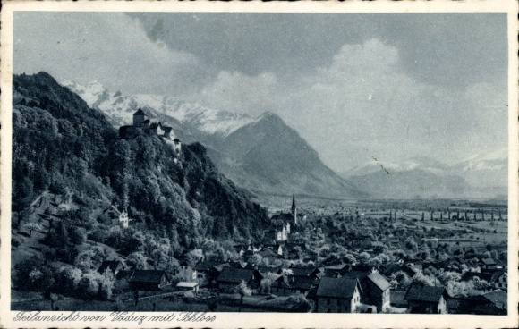 Postcard Vaduz Liechtenstein, partial view with castle