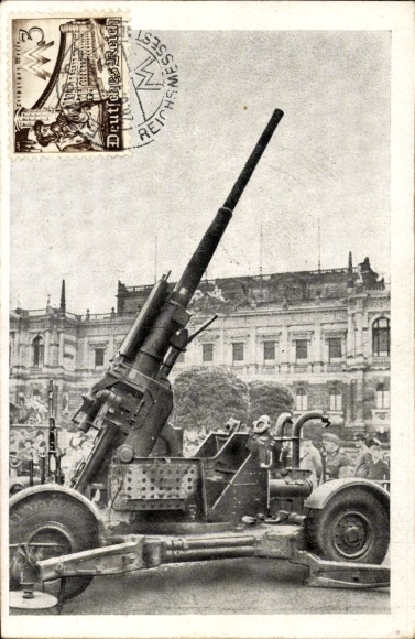 Postcard Leipzig in Saxony, captured English gun, WWII
