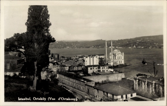 Photo Postcard Constantinople Istanbul Türkiye, au bords du Bosphore, mosquee