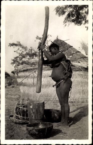 Postcard Pilage du Mil, topless