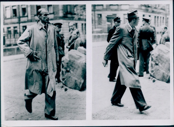 Photo Nuremberg Trials, sons of Erich Raeder and Franz von Papen entering the court