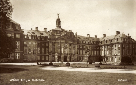 AK Münster in Westphalia, Castle