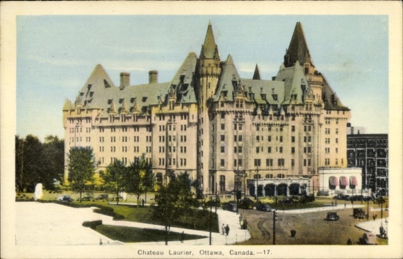 Postcard Ottawa Ontario Canada, Chateau Laurier, large building, architecture, green environment