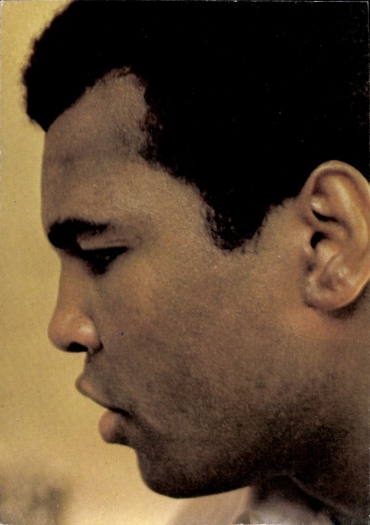Postcard Boxer Muhammad Ali, portrait in profile