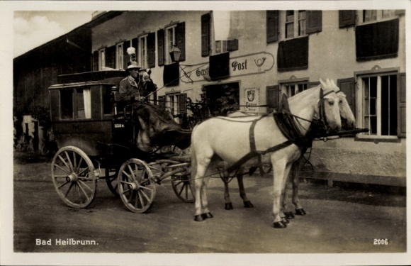 Photo: Bad Heilbrunn in Upper Bavaria, Gasthof zur Post, horse-drawn carriage
