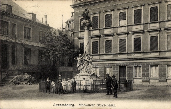 PC Luxembourg Luxembourg, Monument Dicks Lentz
