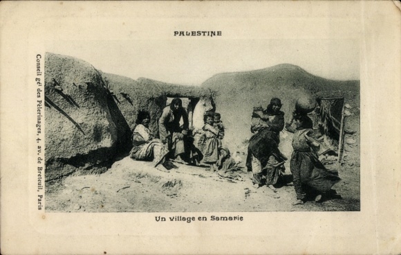 Postcard Samaria Samarien Israel, black and white photo, village in Samaria, people in traditional clothing