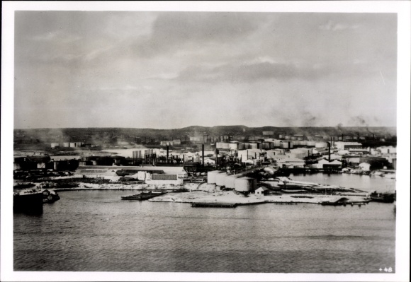 Photo Hoffmann, Curacao, docks, February 1942