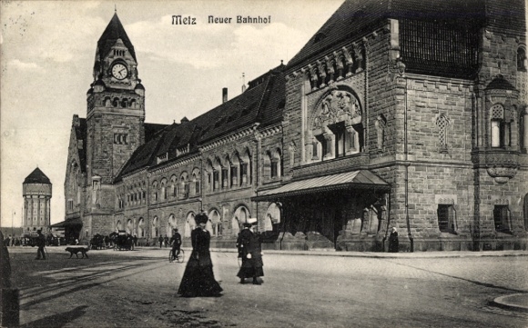Metz Moselle train station, water tower