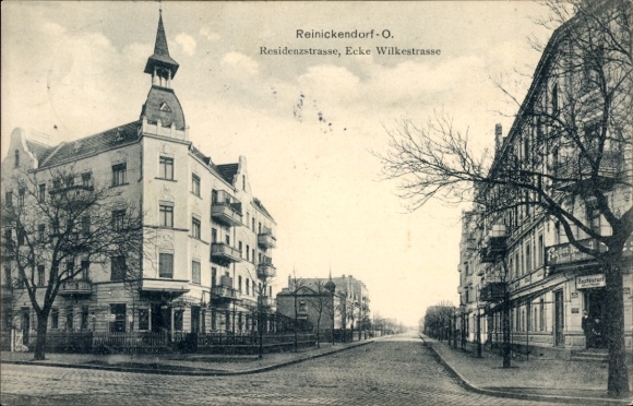 Postcard Berlin Reinickendorf, Residenzstraße corner of Wilkestraße, Restaurant