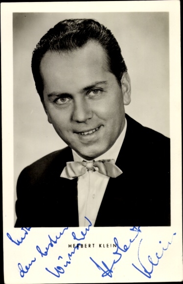 Actor, singer Herbert Klein, portrait, bow tie
