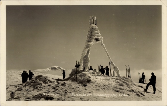 Styria, Austria, Schneealpe, Pyramid on the Windberg summit, 1904m, skiers, snow