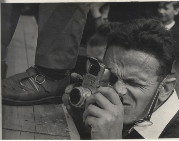 Original photo by Hans-Joachim Spremberg, presumably from a trip to Romania, photographer at work, around 1965