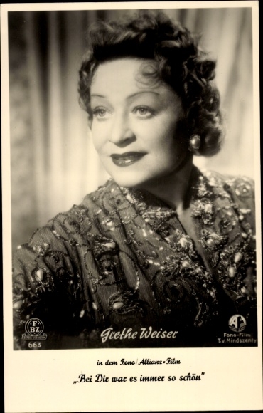 Photo of actress Grethe Weiser in Bei Dir war es immer so schön, portrait