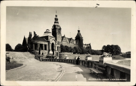 Postcard Szczecin Stettin Pomerania, EXCRESIN-WAŁY CHROBREGO, Park, Building, Path