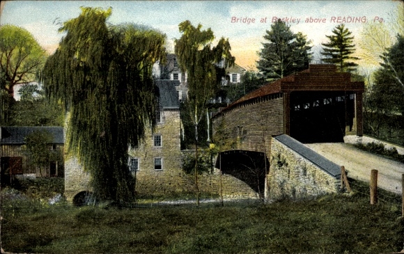 Postcard Reading Pennsylvania USA, bridge, houses