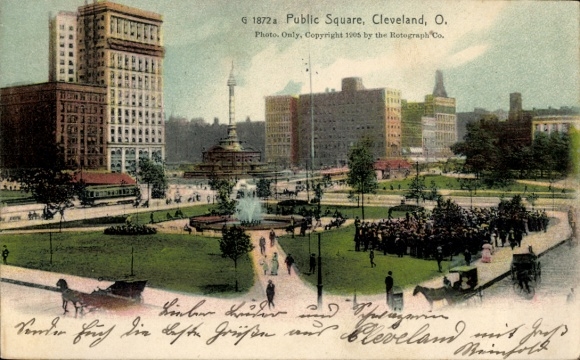 Postcard Cleveland Ohio USA, public square, fountain, crowd, city view, colored
