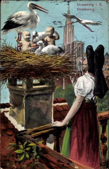 Postcard Strasbourg Straßburg Alsace Bas Rhin, woman in traditional costume, stork, nest, children