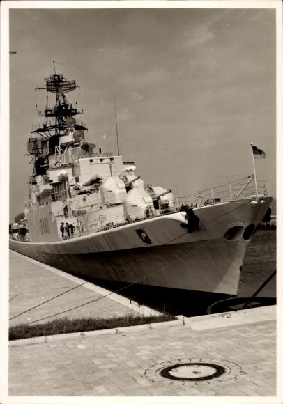 Photo Postcard German warship, destroyer Hamburg?, German Navy