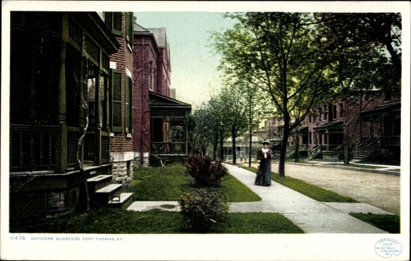 Postcard Fort Thomas Kentucky USA, officers' quarters