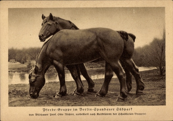 Postcard Berlin Spandau, Südpark, horse group by sculptor Otto Richter, cold-blooded horses, Schultheiss Brewery