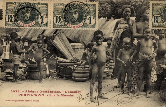 Postcard Porto Novo Dahomey Benin, Children at the Market