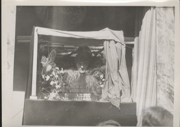 Original photo Berlin Treptow, amusement park, puppet theater, around 1947