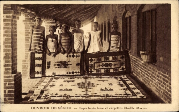 Postcard Ségou Sudan, Ouvroir de Segou, Tapis haute laine et carpettes Modele Macina