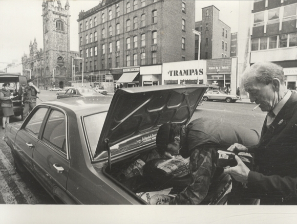 Original photo by Hans-Joachim Spremberg, street scene in Belfast, around 1977