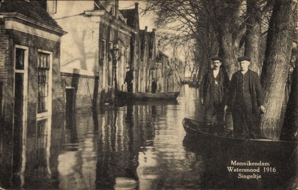 Monnikendam, Waterland, North Holland, Netherlands, flood of 1916, Binnendijk