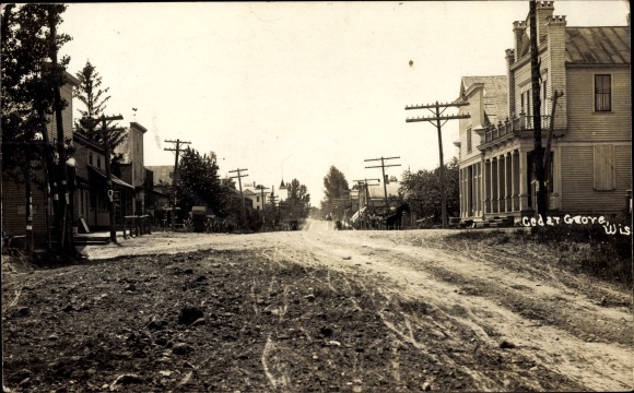 Photo Postcard Cedar Grove Wisconsin USA, Street Section