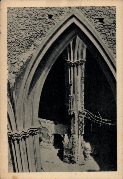 AK Vienna 1 Inner City, Destroyed choir pillar, St. Stephen's Cathedral, black and white photo
