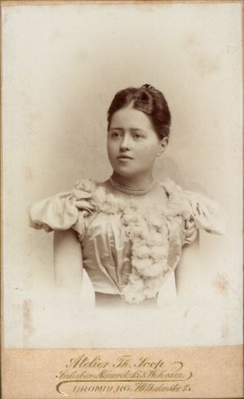 CdV Bydgoszcz Bromberg West Prussia, woman portrait