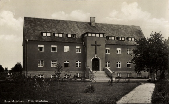 Postcard Neuendettelsau in Middle Franconia, leisure center
