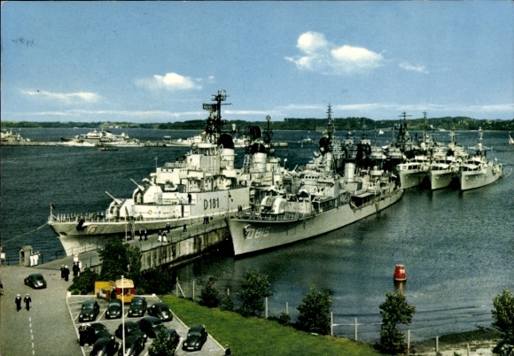 Postcard Kiel, German warships, D 181, D 815, destroyers, German Navy, Tirpitzmole