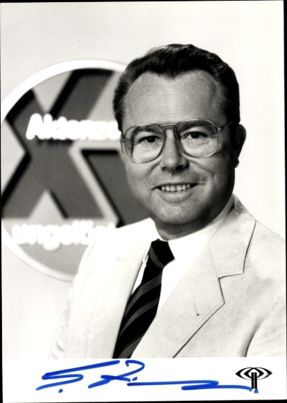 Eduard Zimmermann, television presenter, from the TV show "Aktenzeichen XY ungelöst" (Case Number XY Unsolved), portrait, autograph