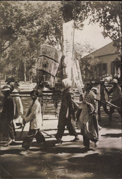 Photo Vietnam, people, flag, festival