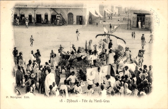 Postcard Djibouti Djibouti, Fête du Mardi Gras, crowd, float, Djibouti