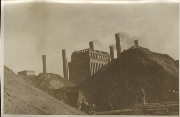 Original photo Berlin Lichtenberg, Klingenberg power plant, around 1946, approx. 12x17 cm