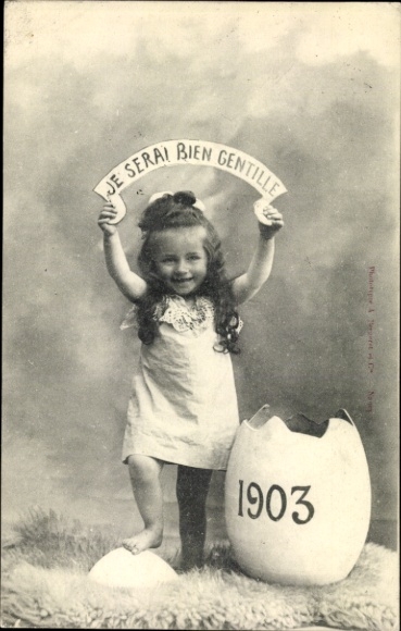 Postcard girl portrait, year 1903, egg