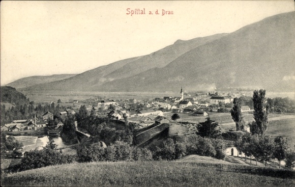 Spittal an der Drau, Carinthia, view into the valley and of the town