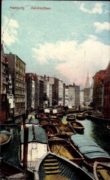 PC Hamburg, Deichtorfleet, boats