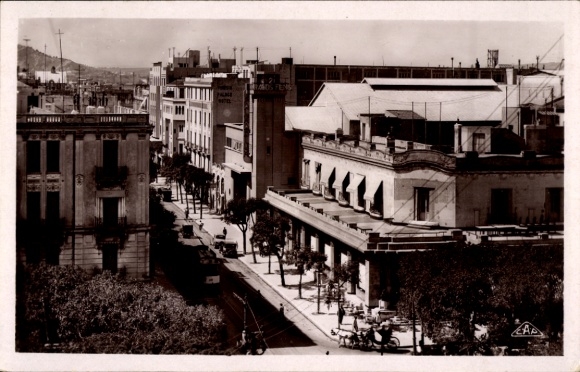 Postcard Tunis Tunisia, view of Avenue de Carthage, houses, facades