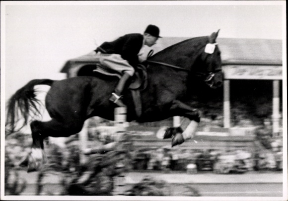 Photo Postcard show jumping, jumping over an obstacle