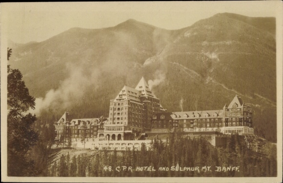 Postcard Banff Alberta Canada, Hotel