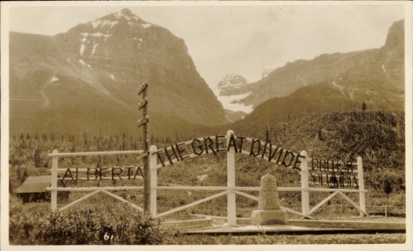 Photo Postcard Alberta Canada, British Columbia, The Great Divide