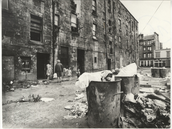 Original photo by Hans-Joachim Spremberg, Northern Ireland, Glasgow, street scene, backyard, circa 1976