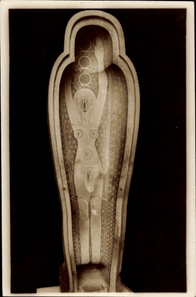 CPA Paris, Louvre, Antiquités Egyptiennes, Sarcophage de la dame Tent-Api